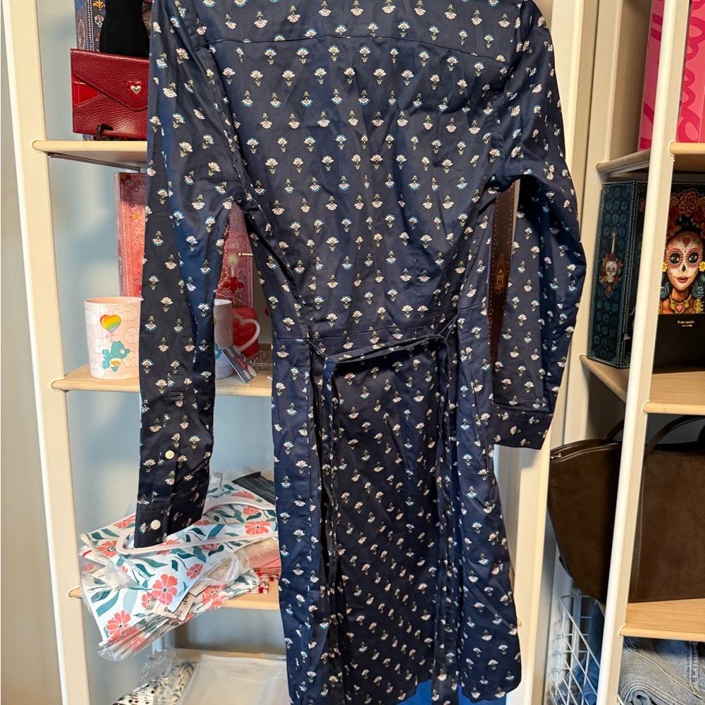UNTUCKit Floral Navy Shirt Dress Size 6. GUC. - Picture 4 of 5